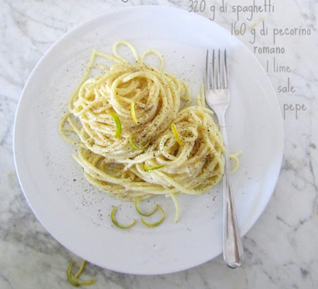 Spaghetti à la farine de riz complet Cacio e Pepe et citron vert