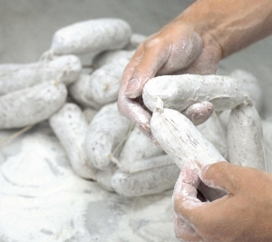 production du salame cacciatore