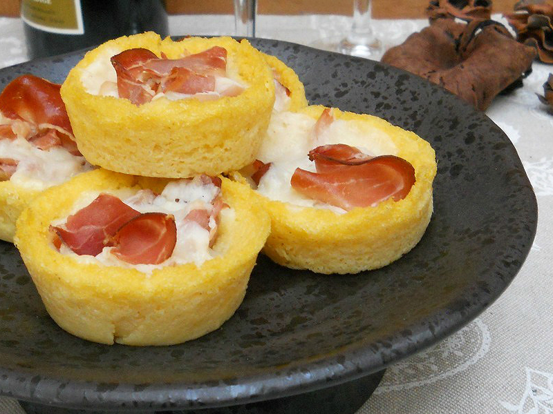 antipasti polenta speck provolone-dolce